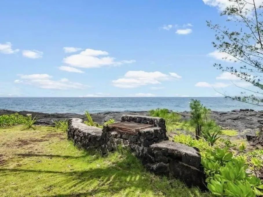 Holiday home Ocean Front Paradise With Hot Tub In Hawaii Keaau