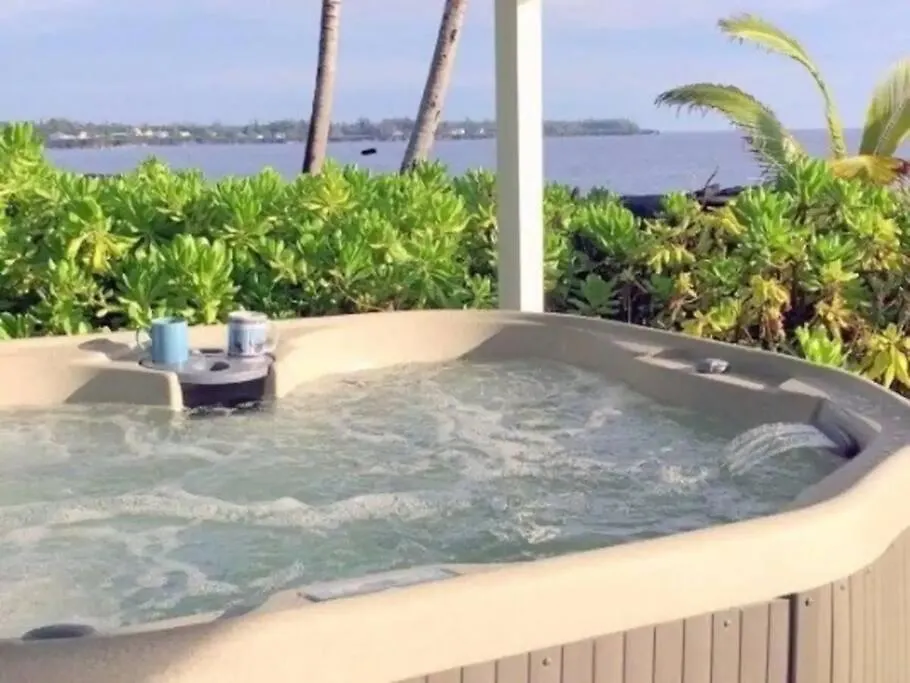 Ocean Front Paradise With Hot Tub In Hawaii Keaau 0*,  United States