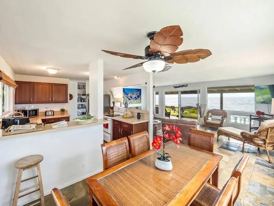 Ocean Front Paradise With Hot Tub In Hawaii Keaau