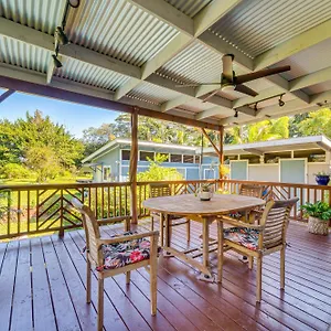 On Beautiful Acre With Pool And Deck! Keaau
